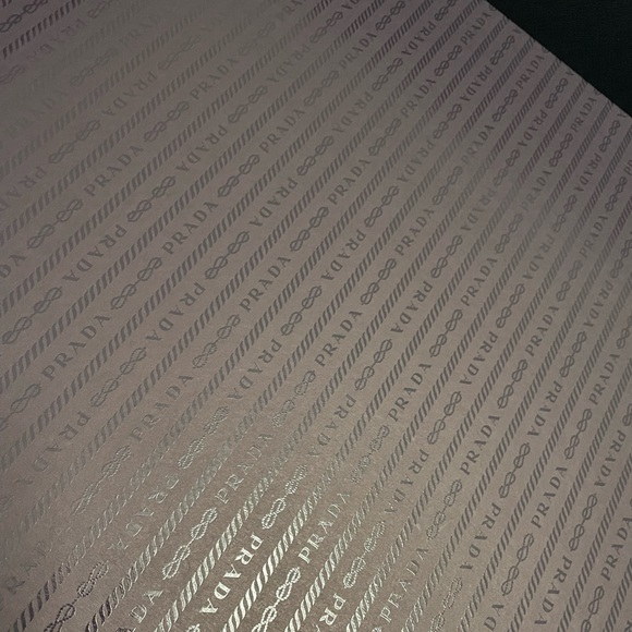 Prada Box {Box only} - Picture 4 of 4
